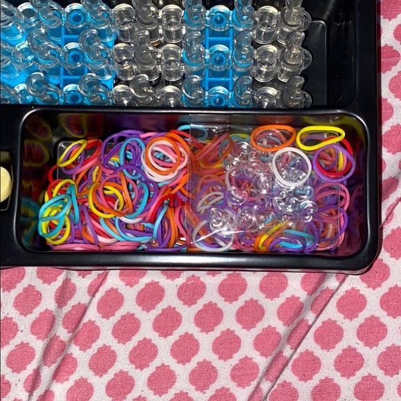 Rainbow Loom Rubber Band Crafting Kit - Picture 5 of 5